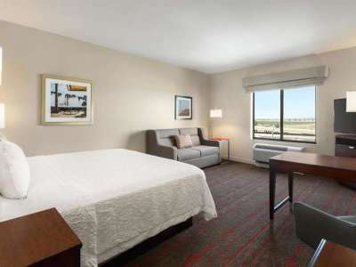 Hampton & Phoenix Glendale-westgate Hotel