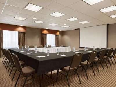 Hampton & Phoenix Glendale-westgate Hotel